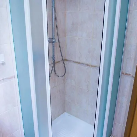 Kleines Haus Am Rande Des Waldes By Interhome Kranj